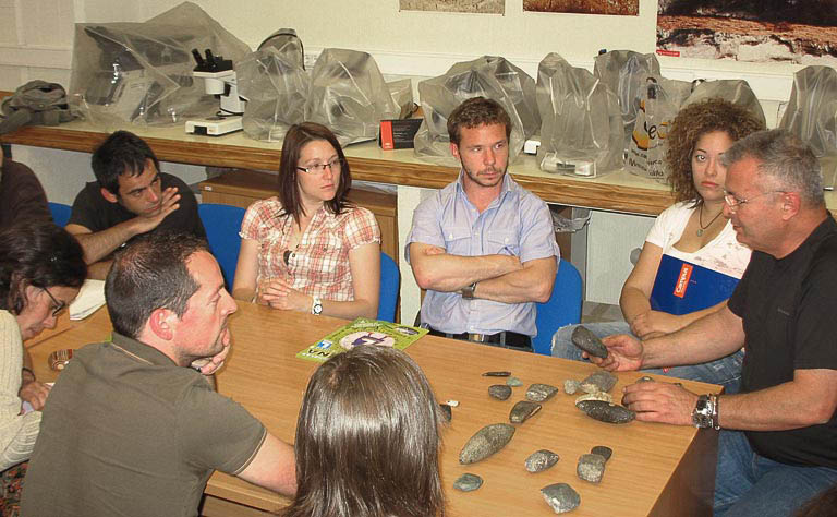 30 Taller tecnologia litica.jpg